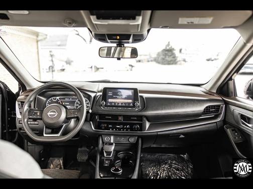BLACK 2023 Nissan Rogue SV