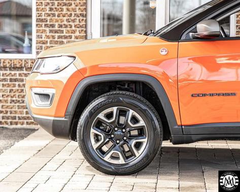 RED 2018 Jeep Compass Trailhawk