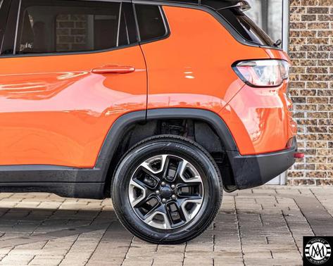RED 2018 Jeep Compass Trailhawk