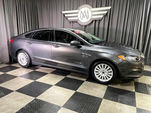 2016 Ford Fusion Hybrid S