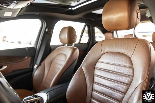 WHITE 2017 Mercedes-Benz GLC 300 4MATIC