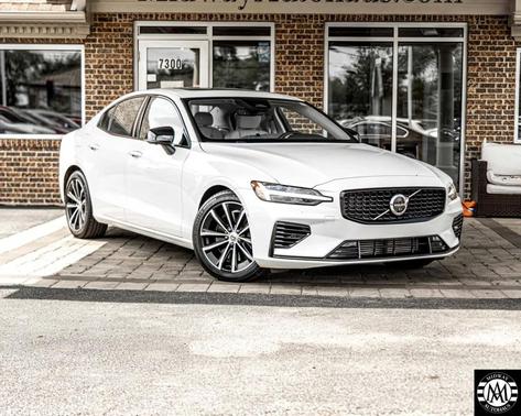 2023 Volvo S60 T8 Plus Dark Theme