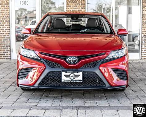 2020 Toyota Camry SE
