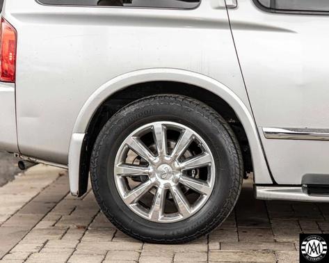 SILVER 2009 INFINITI QX56 Base