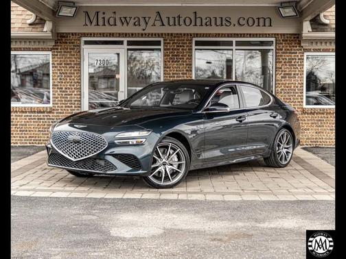 2025 Genesis G70 BASE