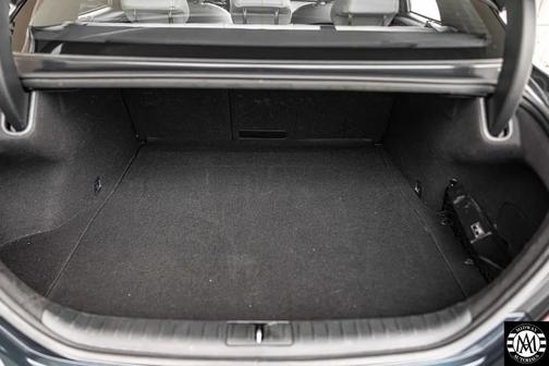 2025 Genesis G70 BASE