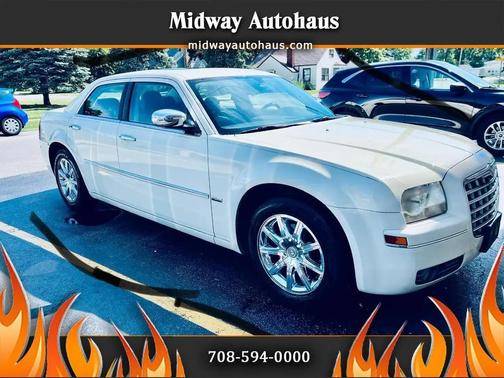 White 2010 Chrysler 300 Touring