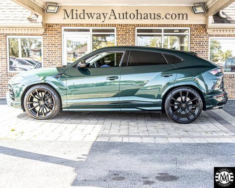 2022 Lamborghini Urus Base