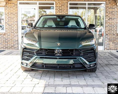 2022 Lamborghini Urus Base