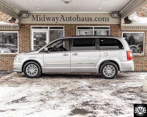 2015 Chrysler Town & Country Touring-L