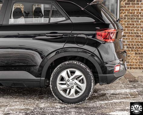 2020 Hyundai VENUE SEL