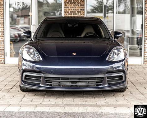2018 Porsche Panamera 4