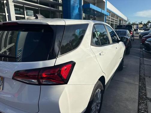 2022 Chevrolet Equinox LS