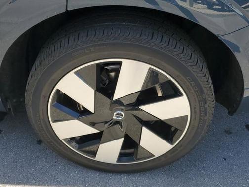 2024 Volvo XC60 Recharge Plug-In Hybrid T8 Plus Dark Theme