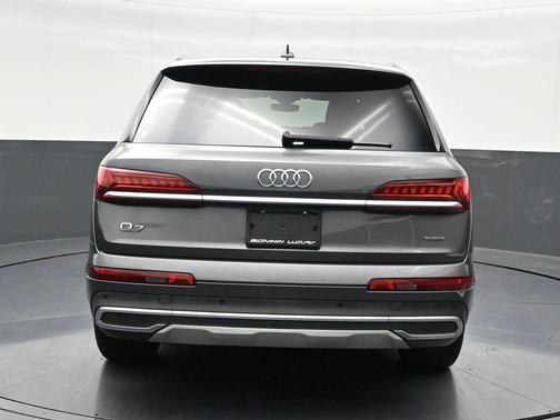 Gray Metallic 2021 Audi Q7 45 Premium Plus