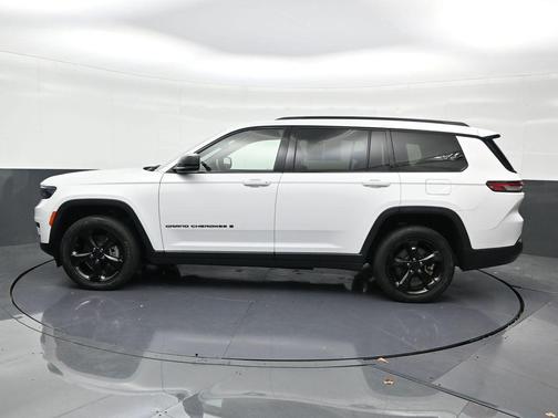 2022 Jeep Grand Cherokee L Altitude