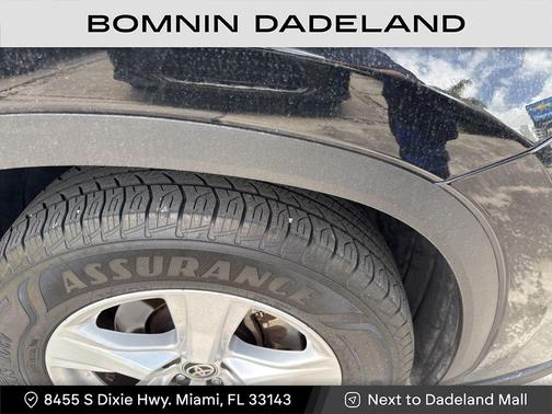 Midnight Black Metallic 2023 Toyota Highlander L