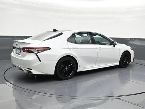 Pearl 2023 Toyota Camry XSE