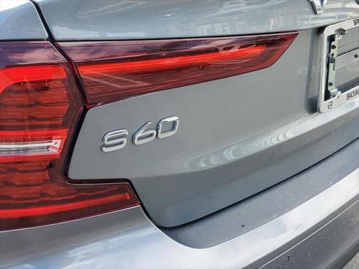 2019 Volvo S60 T5 Momentum