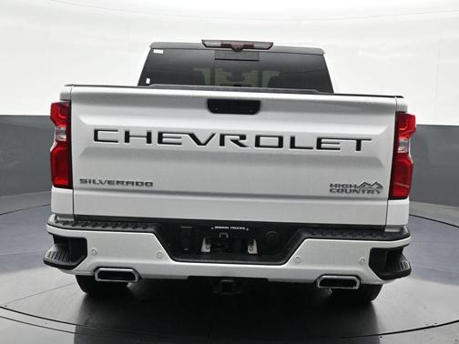 Pearl 2020 Chevrolet Silverado 1500 High Country