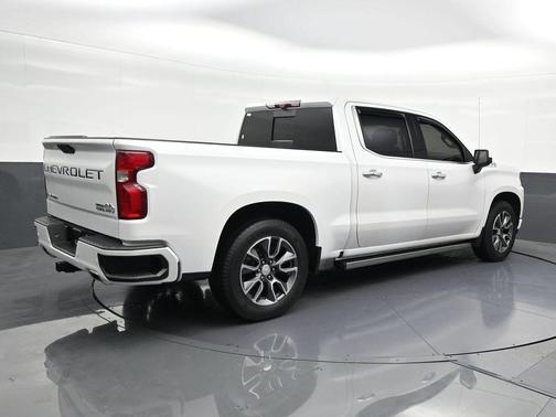 Pearl 2020 Chevrolet Silverado 1500 High Country