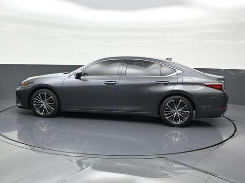 2022 Lexus ES 350 Base