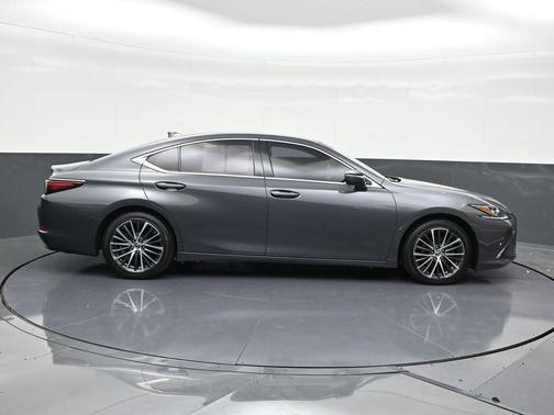 2022 Lexus ES 350 Base