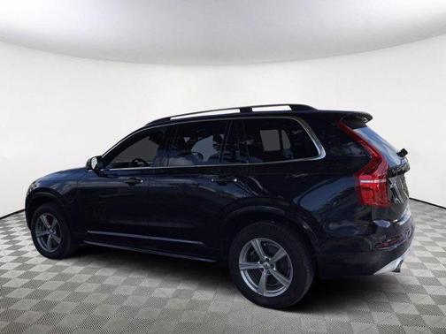 2019 Volvo XC90 T5 Momentum