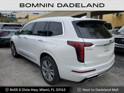 2022 Cadillac XT6 Premium Luxury FWD