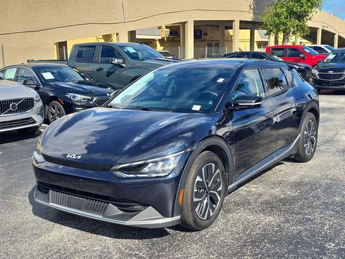2022 Kia EV6 Light