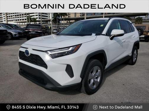 2022 Toyota RAV4 Hybrid XLE