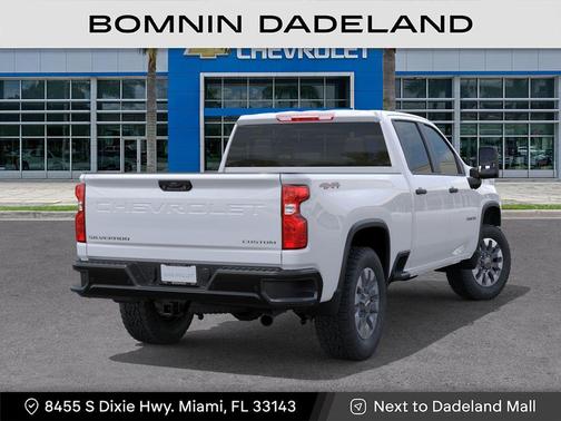 Summit White 2026 Chevrolet Silverado 2500 Custom