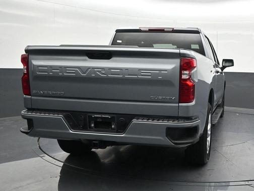 Sterling Gray Metallic 2026 Chevrolet Silverado 1500 Custom