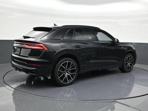 2020 Audi Q8 55 Premium Plus