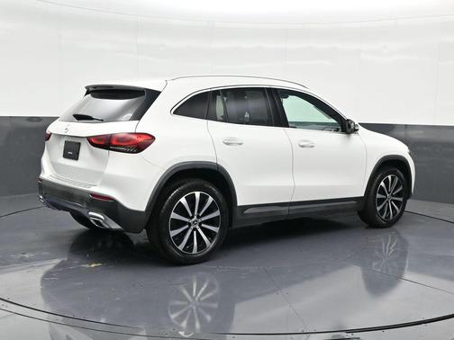 2021 Mercedes-Benz GLA 250 Base 4MATIC
