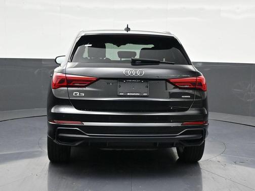 2019 Audi Q3 2.0T S line Premium Plus