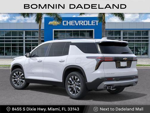 Summit White 2026 Chevrolet Traverse LT