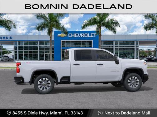 Summit White 2026 Chevrolet Silverado 2500 Custom