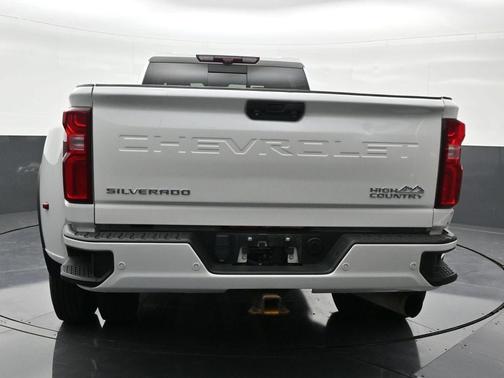 2022 Chevrolet Silverado 3500 High Country