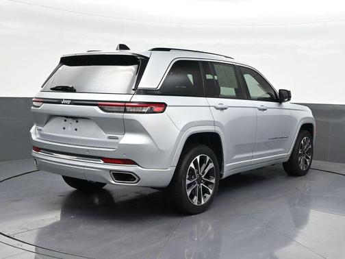 Silver Zynith 2022 Jeep Grand Cherokee 4xe Overland