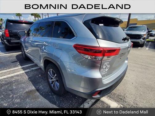2017 Toyota Highlander SE