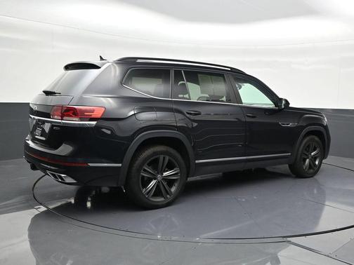 2021 Volkswagen Atlas 3.6L SE w/Technology