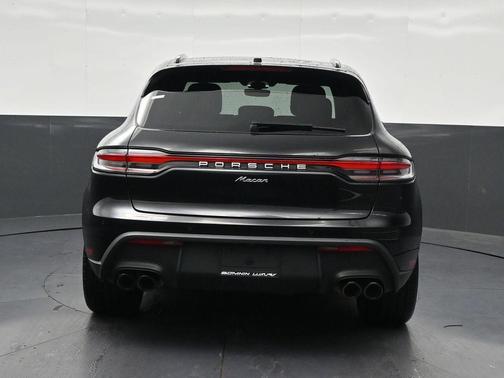 Black 2022 Porsche Macan Macan