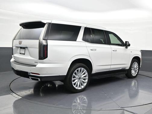 2025 Cadillac Escalade Luxury