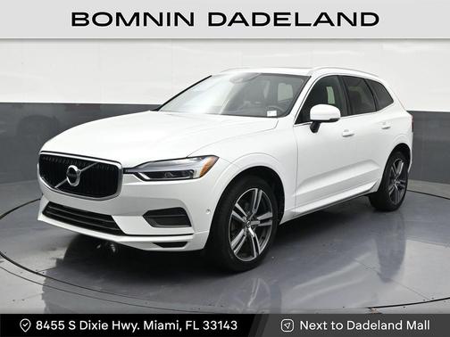 Crystal White 2018 Volvo XC60 T5 Momentum