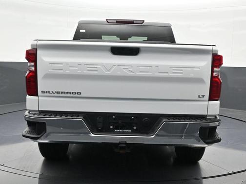Summit White 2024 Chevrolet Silverado 1500 LT