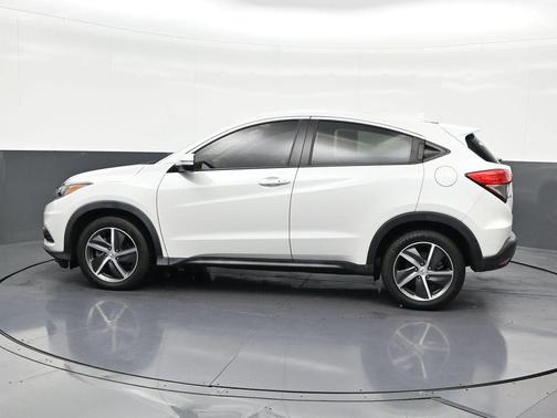 White 2022 Honda HR-V EX-L