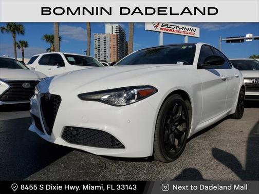 2021 Alfa Romeo Giulia Base