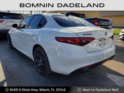 2021 Alfa Romeo Giulia Base