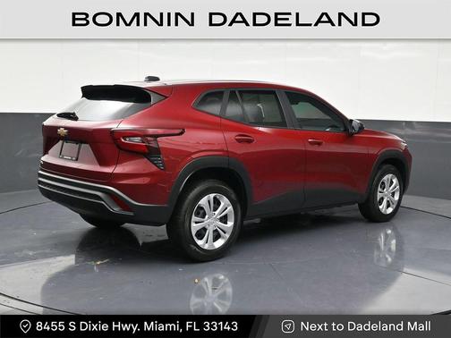 2025 Chevrolet Trax LS